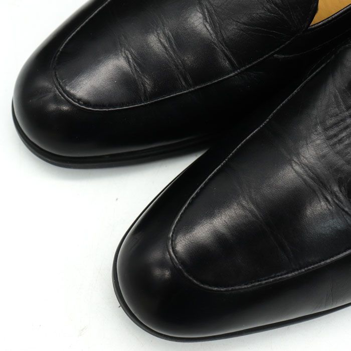 美品 銀座ヨシノヤ エナメル ローファー 黒22.5cm アーモンドトゥパンプス 美品】銀座ヨシノヤ (22.5) パンプス アーモンドトゥ エナメル