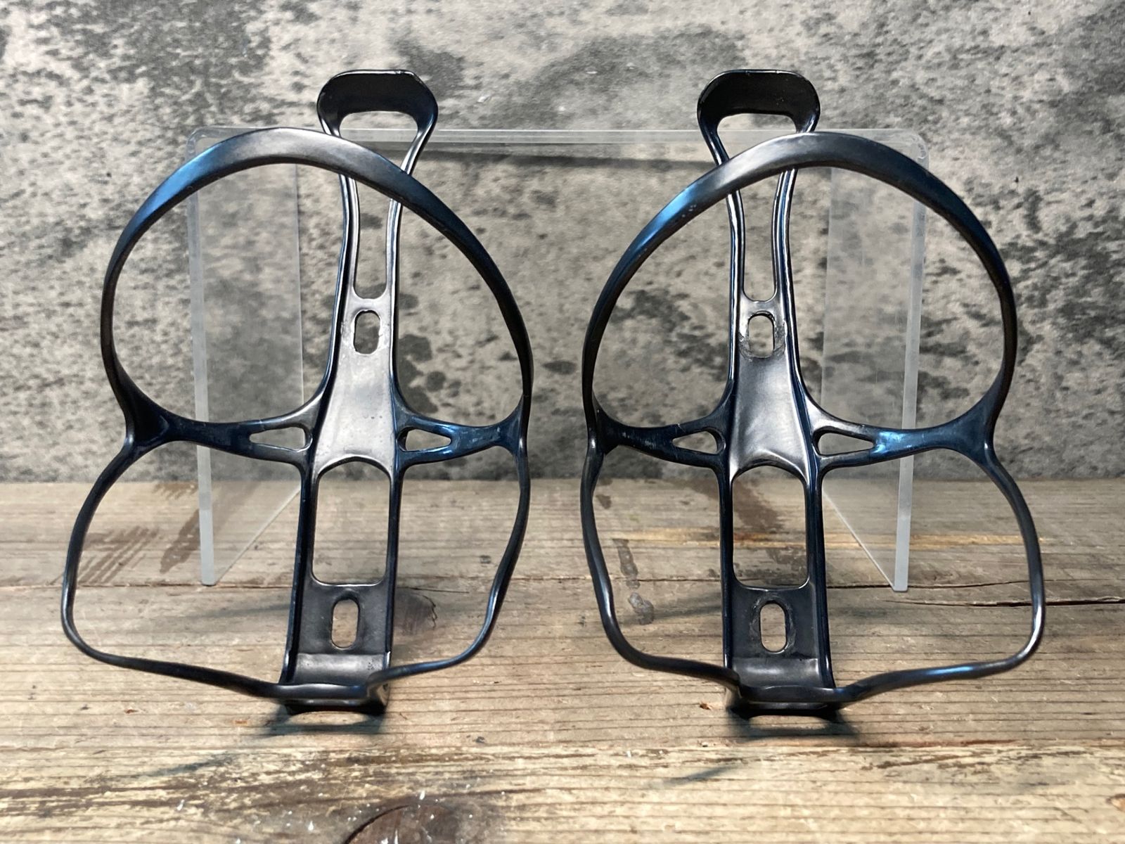 JE504 ワンバイエス OnebyESU アークカーボン ボトルケージ 2個セット DECORATOM_COM_BR