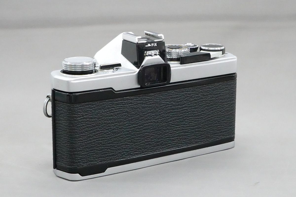 オリンパス OM-1 シルバーボディー 難あり品 オリンパス OM-1 ボディ