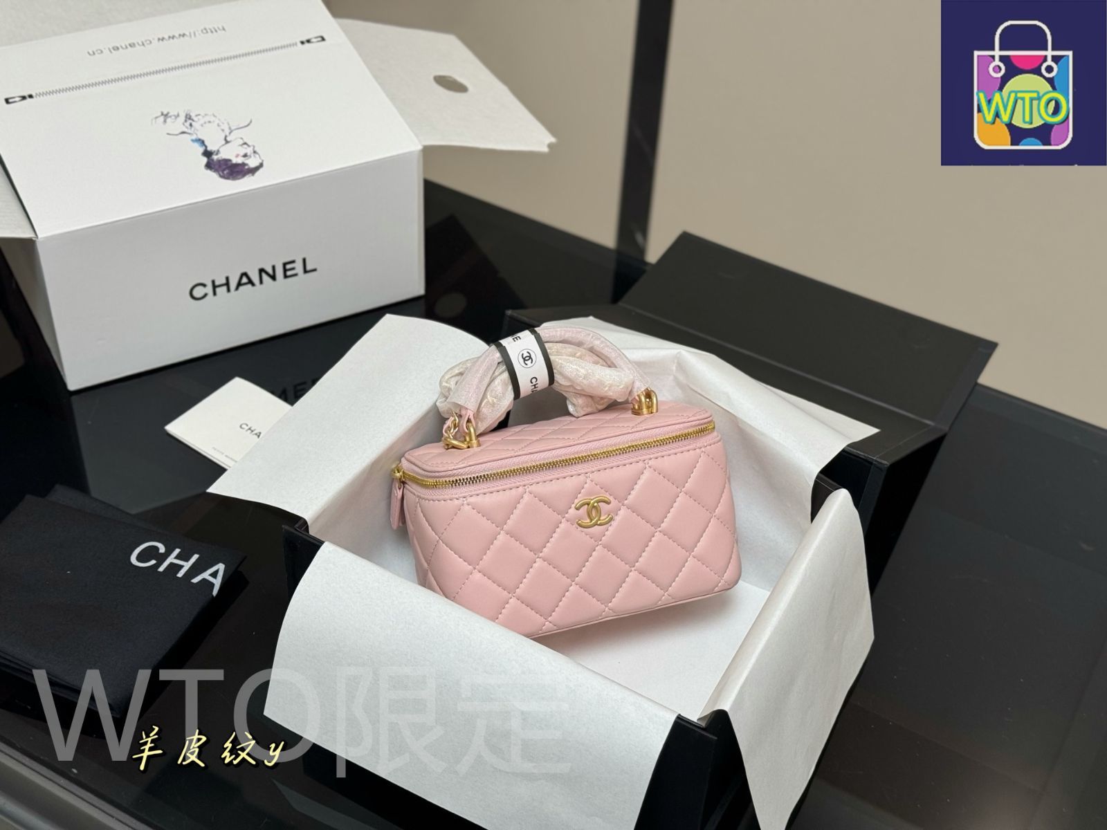 シャネルCHANELメイクボックス 今日特価】Chanel Handle Makeup Box ハンドルメイクボックス