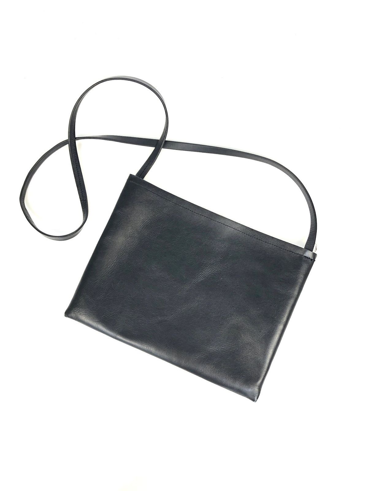 Aeta レザーフラットポーチショルダー サコッシュ バッグ Aeta アエタ ショルダーバッグ FLAT POUCH SHOULDER サコッシュ