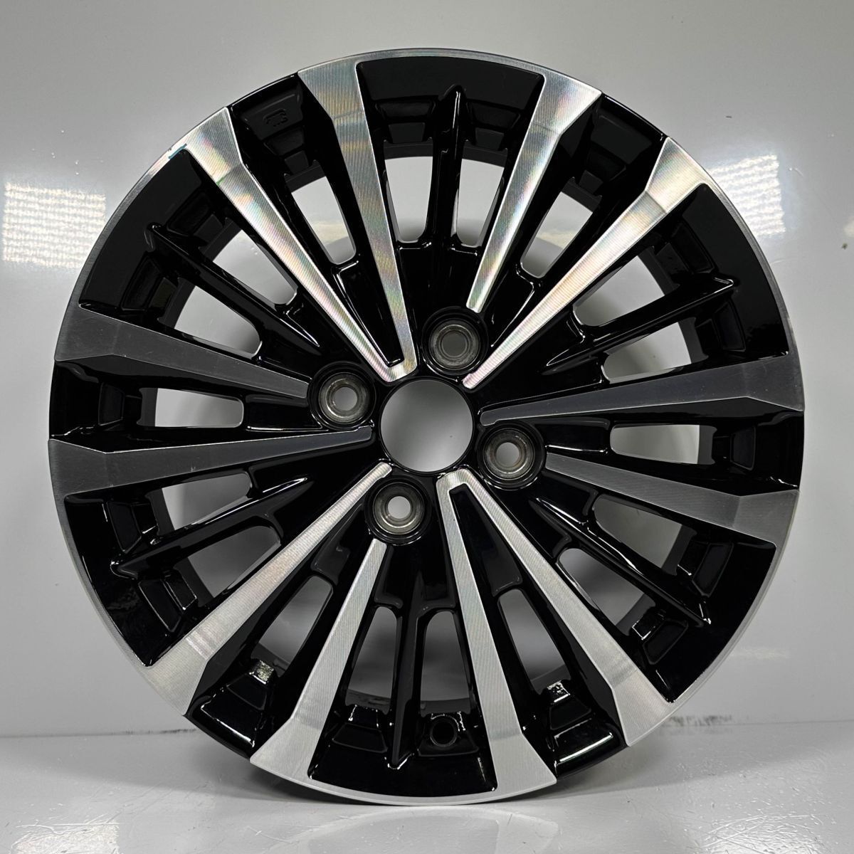 ルーミー純正１５インチアルミホイール１本 Yahoo!オークション -「ルーミー 純正 ホイール」(15インチ) (ホイール