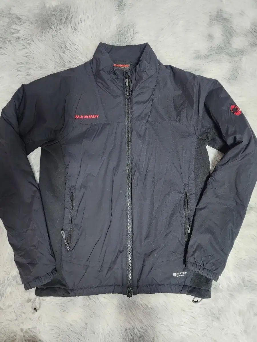 マムート ブラック 軽量 ダウン ジャケット