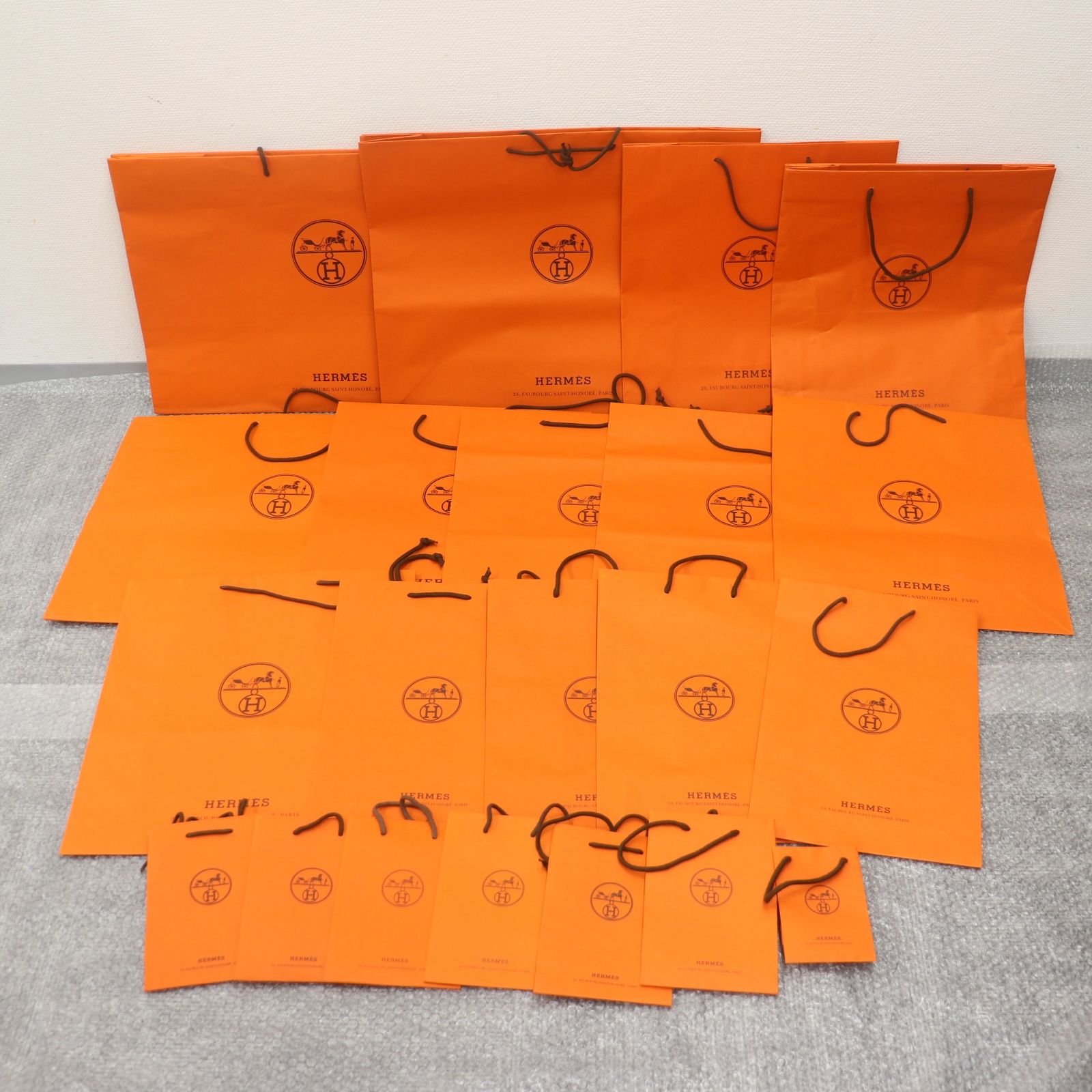 ITKB477SE75A HERMES エルメス BOX ショッパー 純正 紙袋 オレンジ 空き箱 ボックス リボン ショッパー21枚 箱37個 NEXPOTALLINN_EU