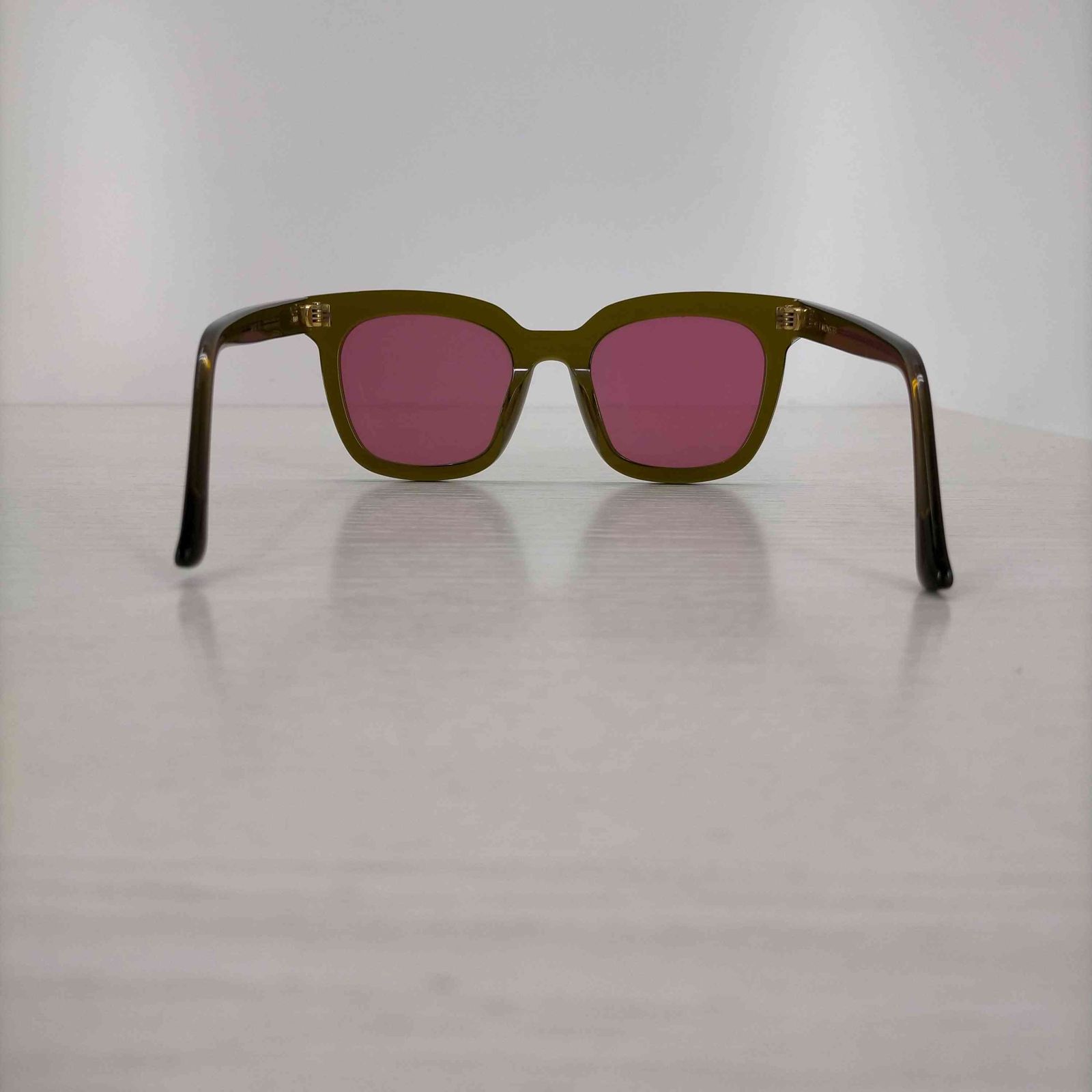 GENTLE MONSTER/ジェントルモンスター Finn サングラス/アイウェア Col.01 /000 ジェントルモンスター GENTLE MONSTER FINN メンズ 表記無 - メルカリ