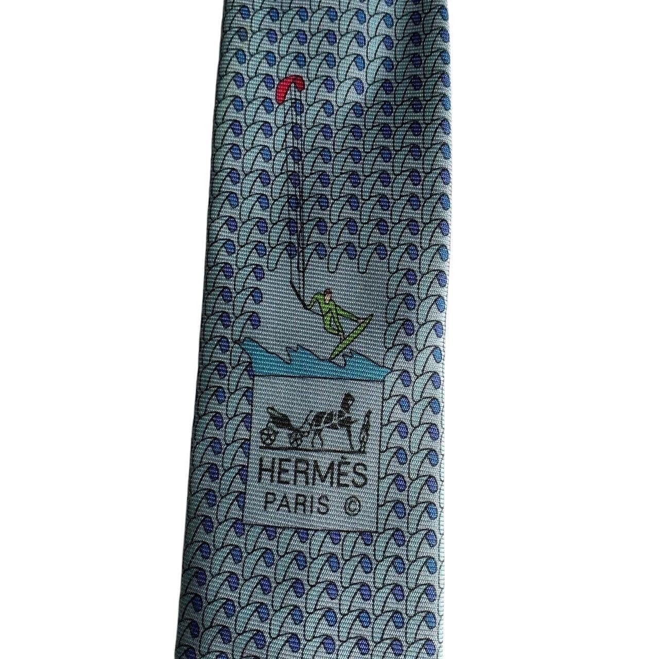 HERMES エルメス かわいい 飛行機 雲 総柄 フランス製 ネクタイ 青 HERMES エルメス かわいい 飛行機 雲 総柄 フランス製 ネクタイ 青