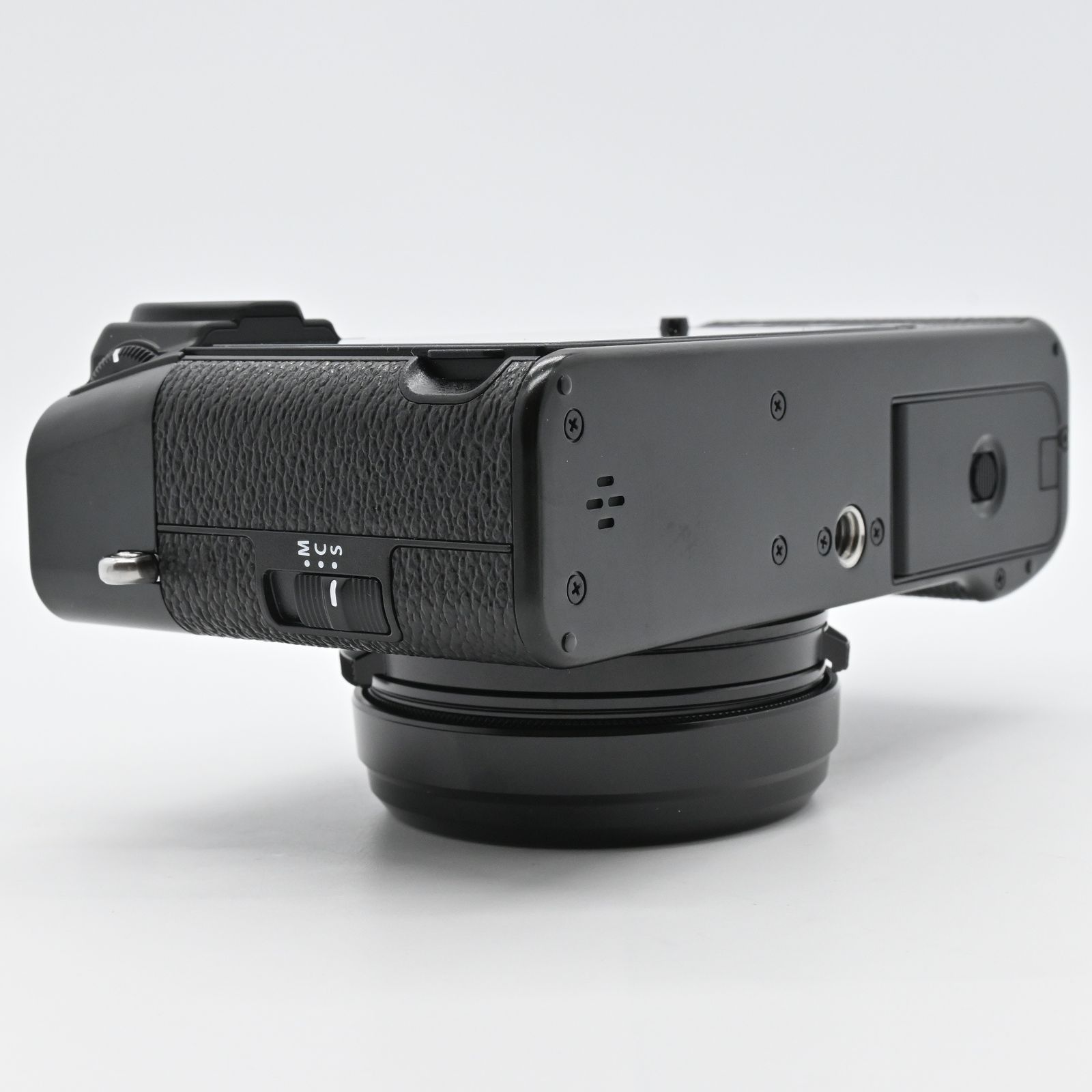 ☆ほぼ新品☆FUJIFILM X100Ⅵ ブラック ショット数 92回 多言語