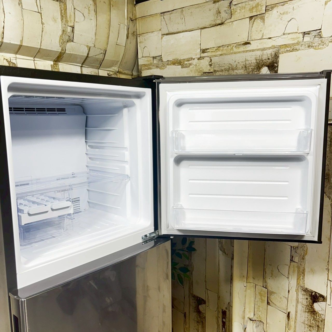 2020年製】 SHARP シャープ SJ-D23E-S ノンフロン冷凍冷蔵庫 225L 2