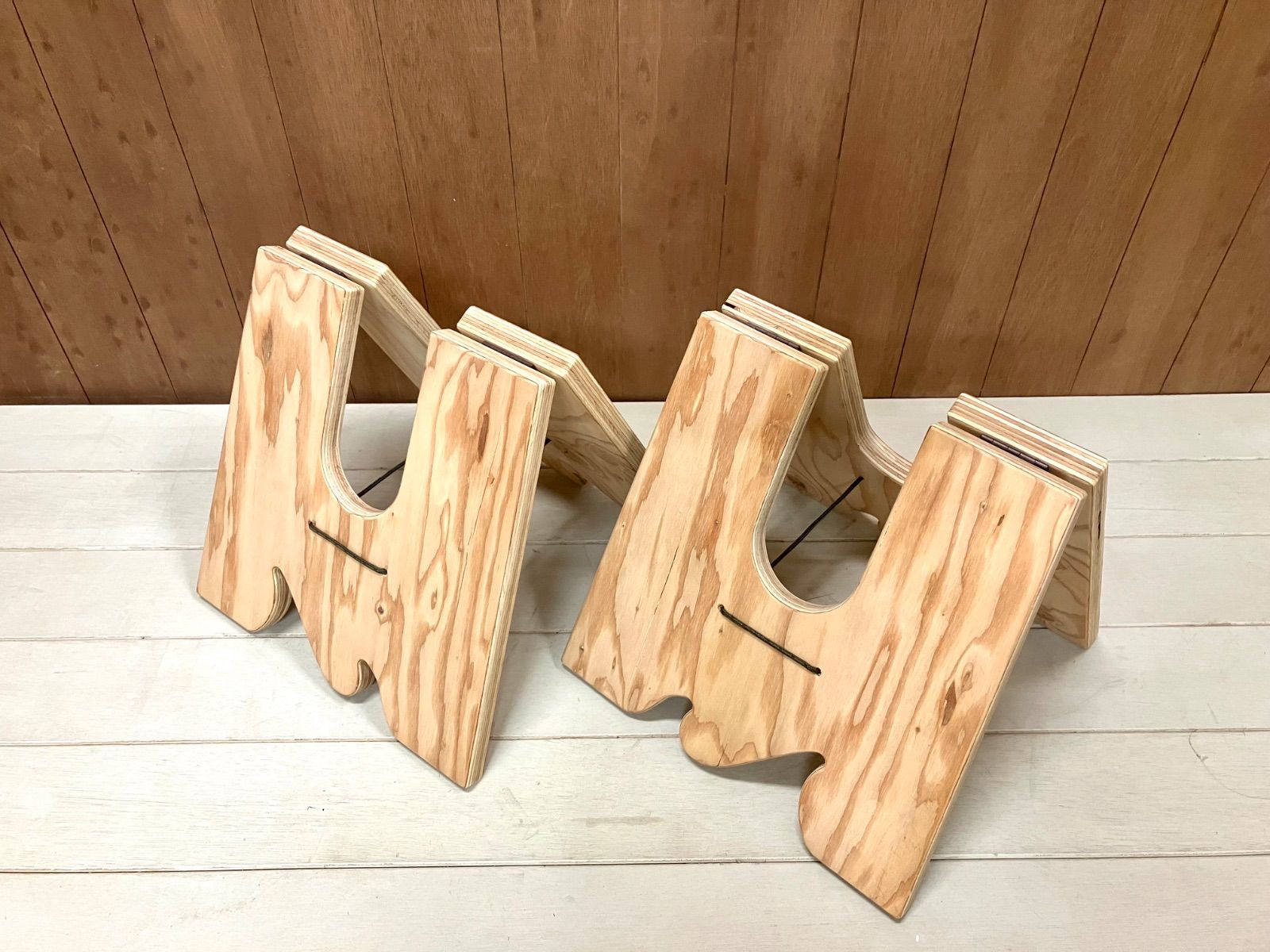 貴重 ボードスタンド サーフボード用 ナチュラル無塗装 ワンオフ ハンドメイド 騒がしくない