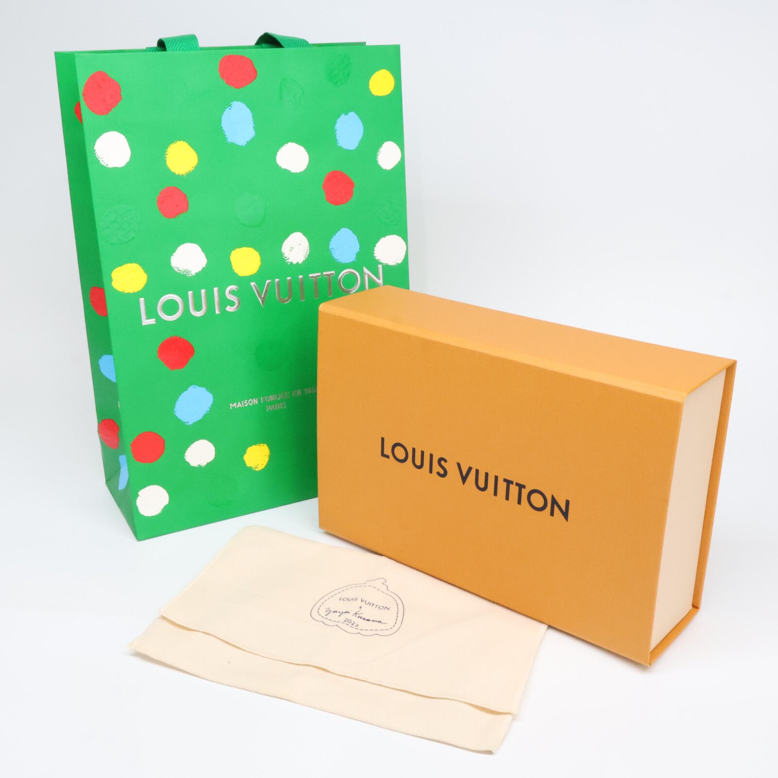 LOUIS VUITTON ルイヴィトン x YK 草間彌生 新品同様 M81895