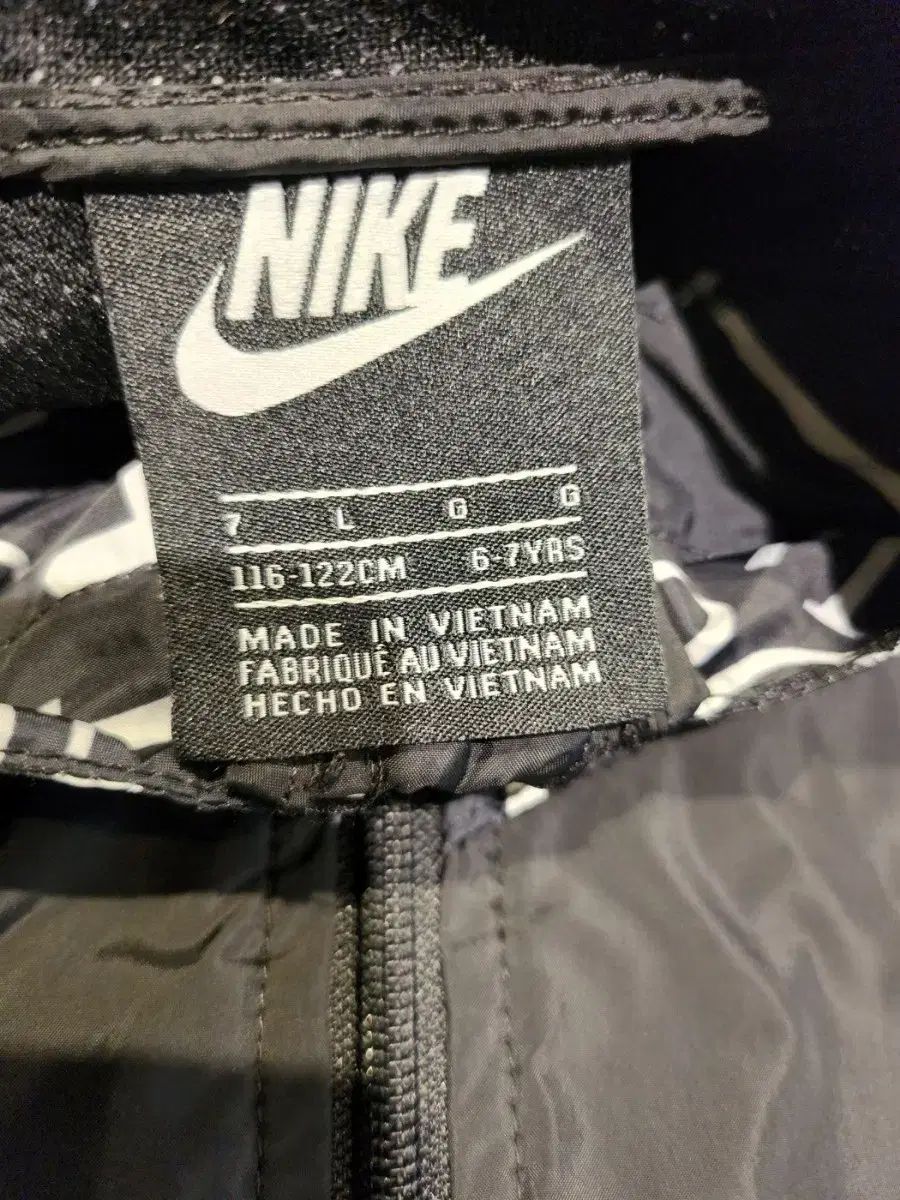 NIKE ナイキ