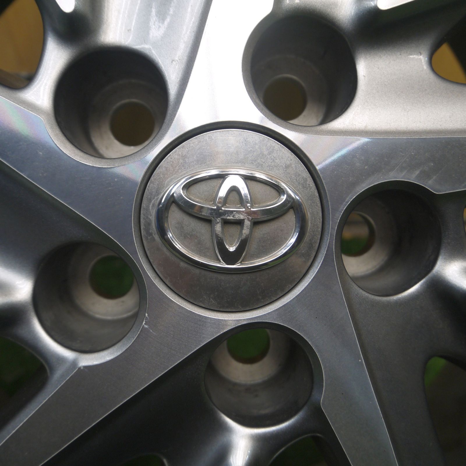 ししゃもトヨタ アルファード ハイブリッド 純正 ホイール