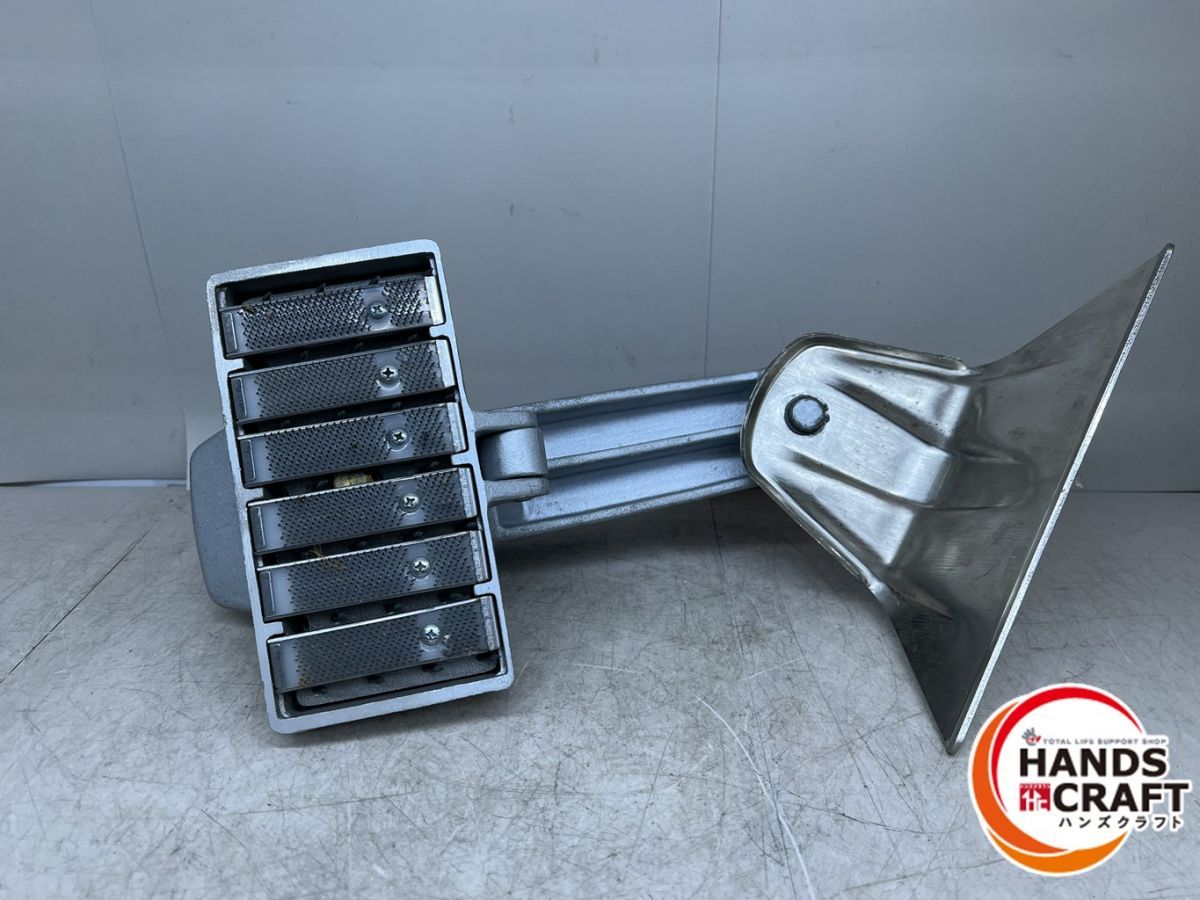 10-107 カーペットストレッチャー