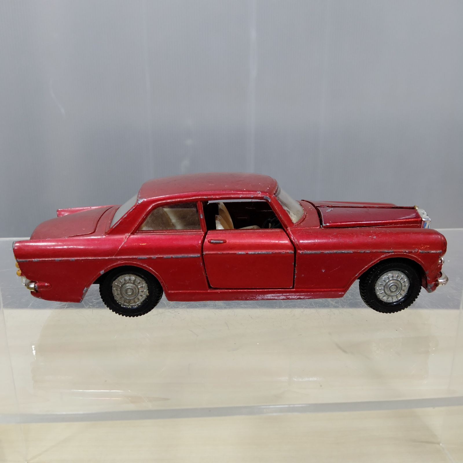 ディンキートイズ ロールスロイス シルバークラウドIII イギリス製 No