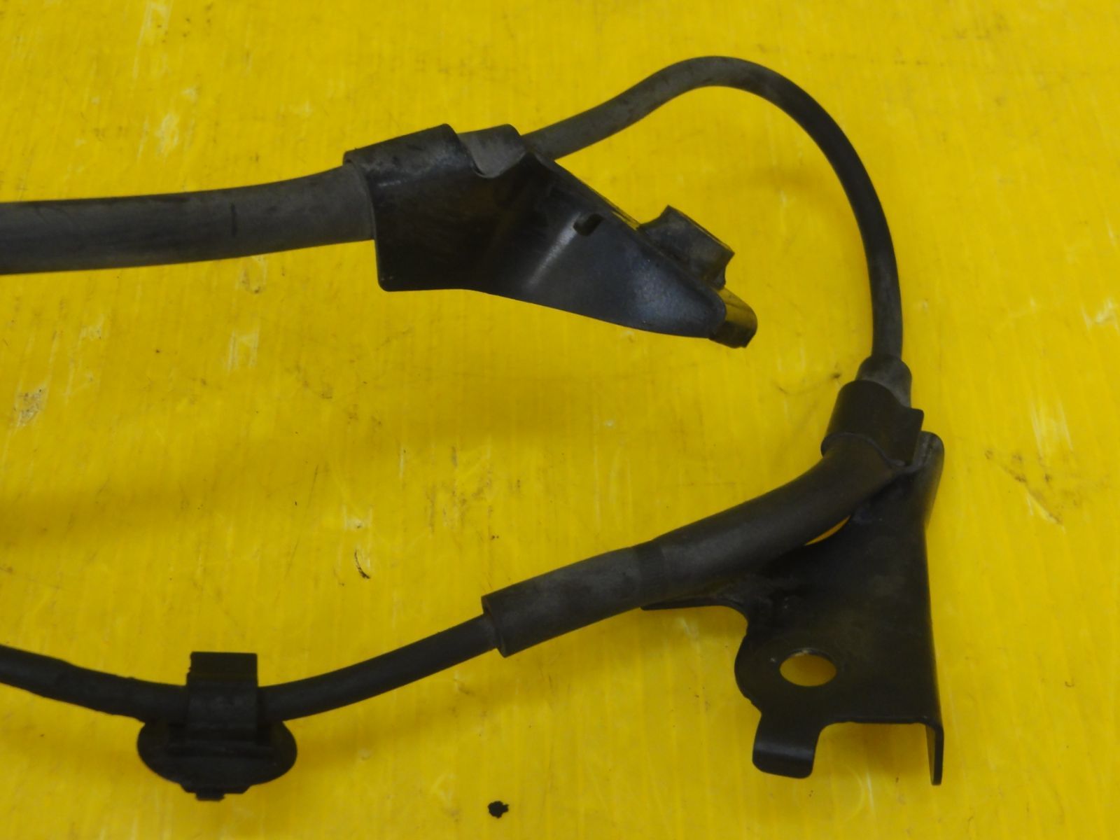 ABSセンサー ブレーキセンサー