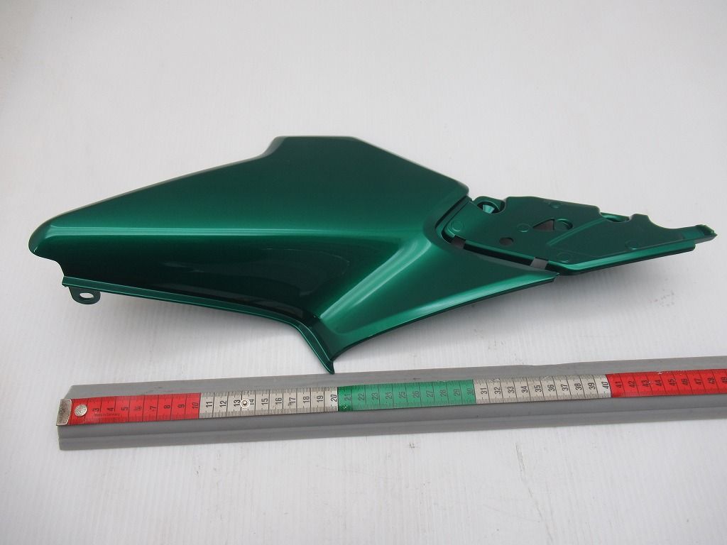 カワサキ Z650RS　純正　サイドカウル　緑 36001-0726 新品