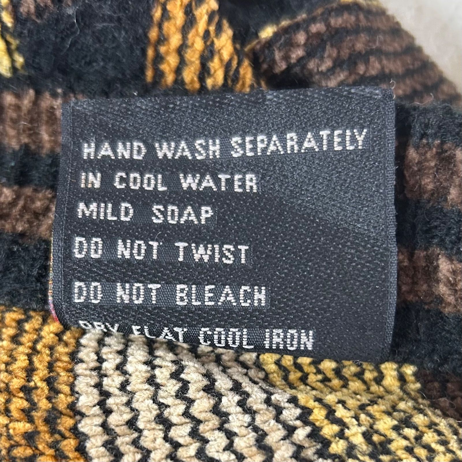 入手困難！【美品】Bergati size 4XL 希少 幾何学模様 クージー風 