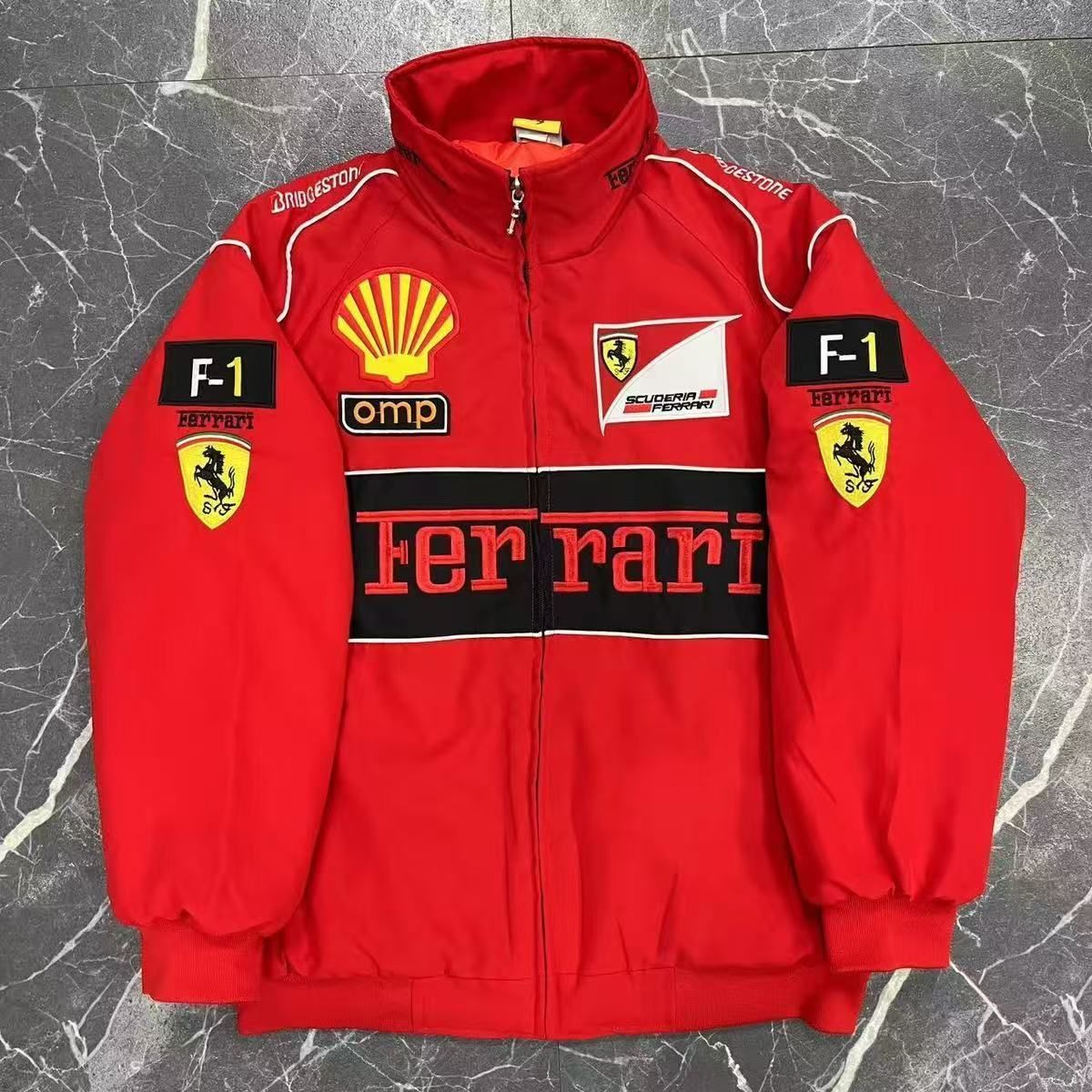 F1 Ferrari フェラーリ F1 レーシングジャケット ブルゾン 刺繍 中綿