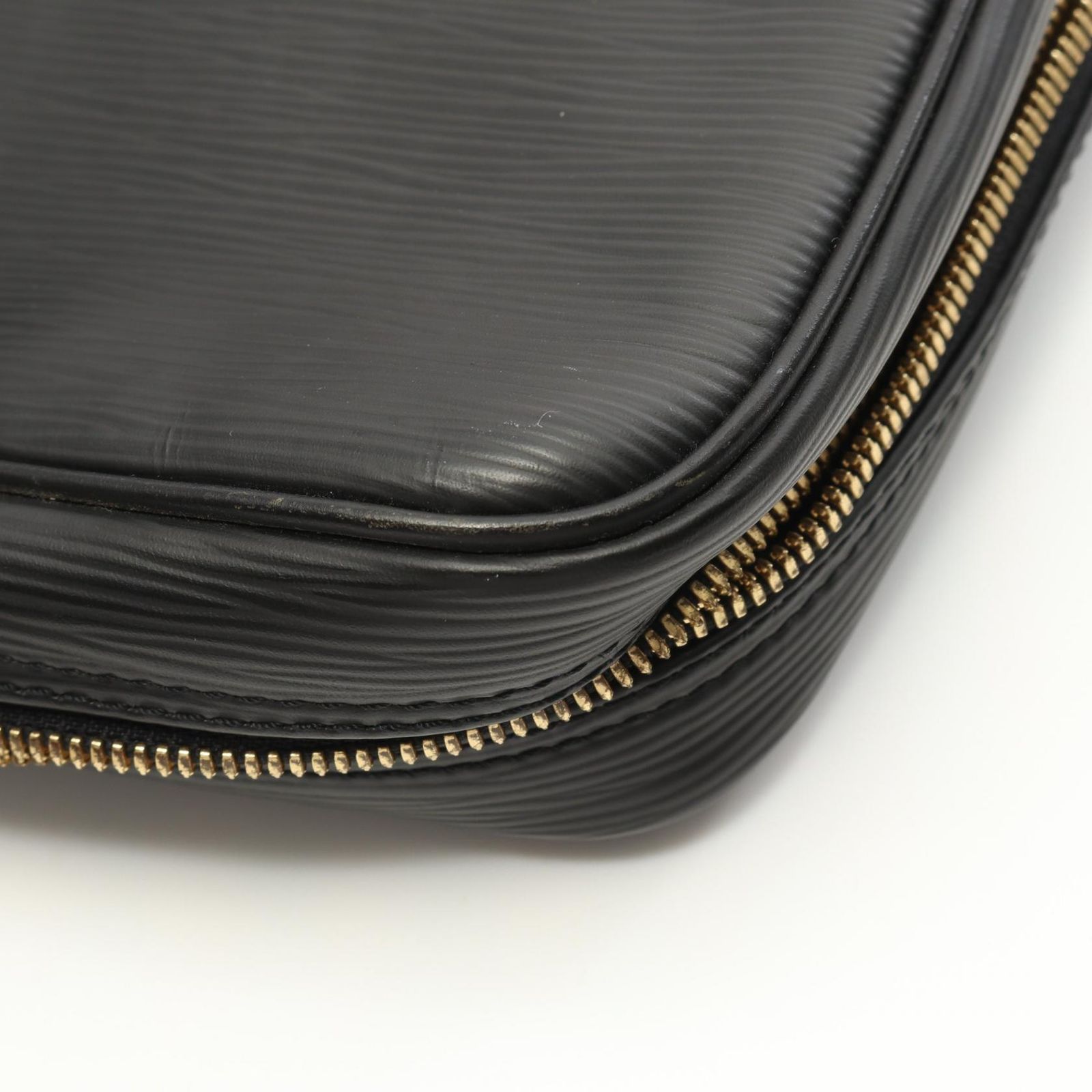新品未使用　限定品　LOUIS VUITTON マスク　専用巾着付き ルイ・ヴィトン LOUIS VUITTON ビジネスバッグ ポルトドキュマン