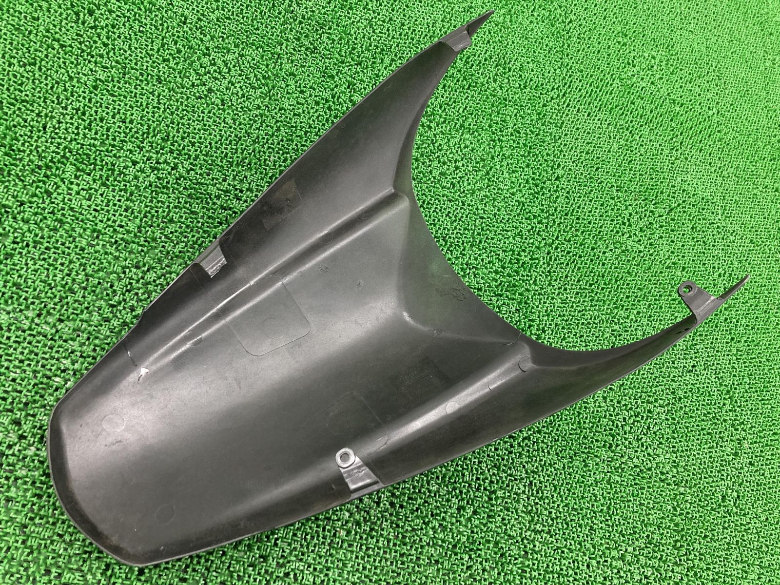 ZZ-R1400 シングルシートカウル 黒 53065-0012 カワサキ 純正 ZZ-R1400 シングルシートカウル 黒 53065-0012 カワサキ 純正