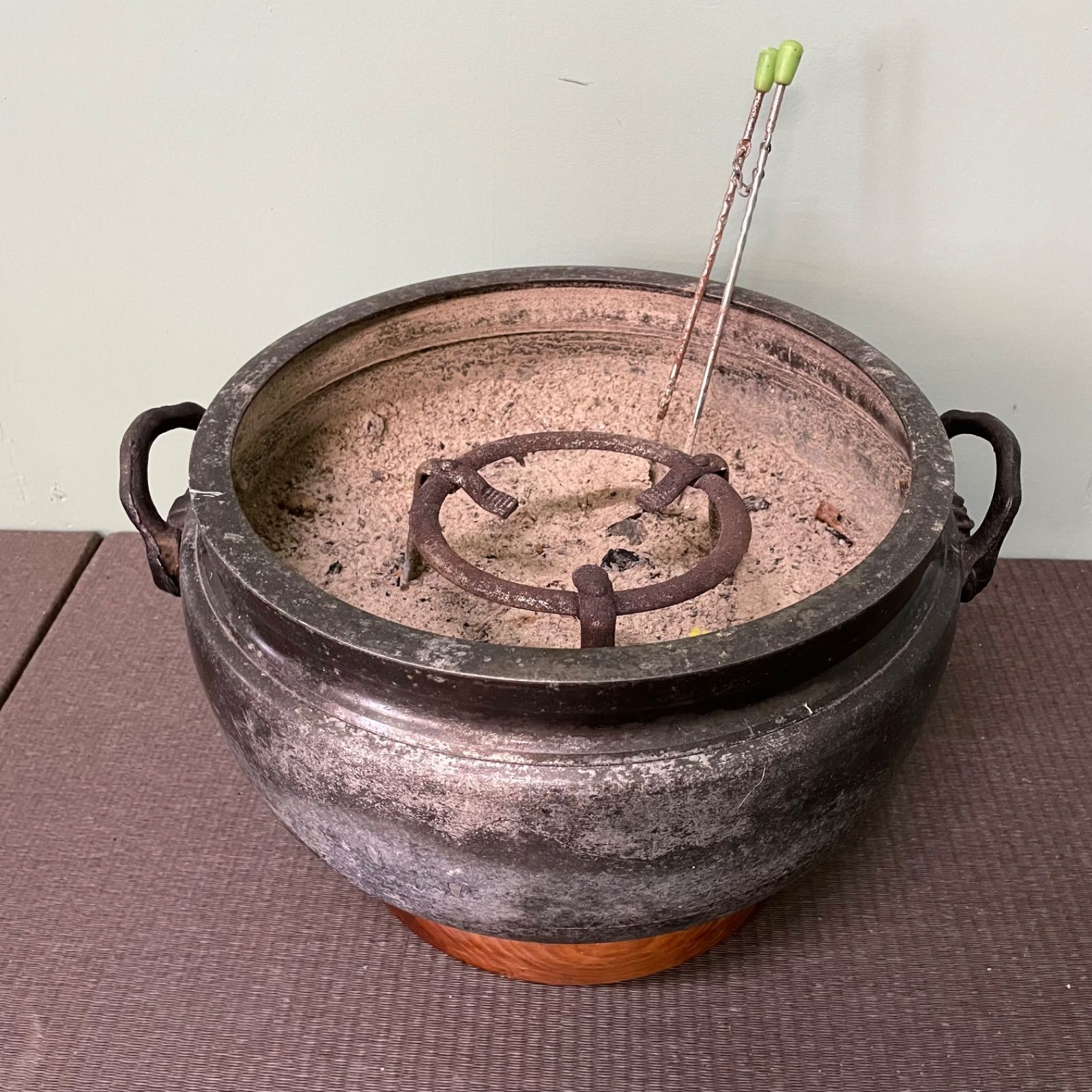 長火鉢　年代物　骨董品 骨董の買取り（長火鉢）杉並区・下井草駅買取実績｜銀座 呂藝