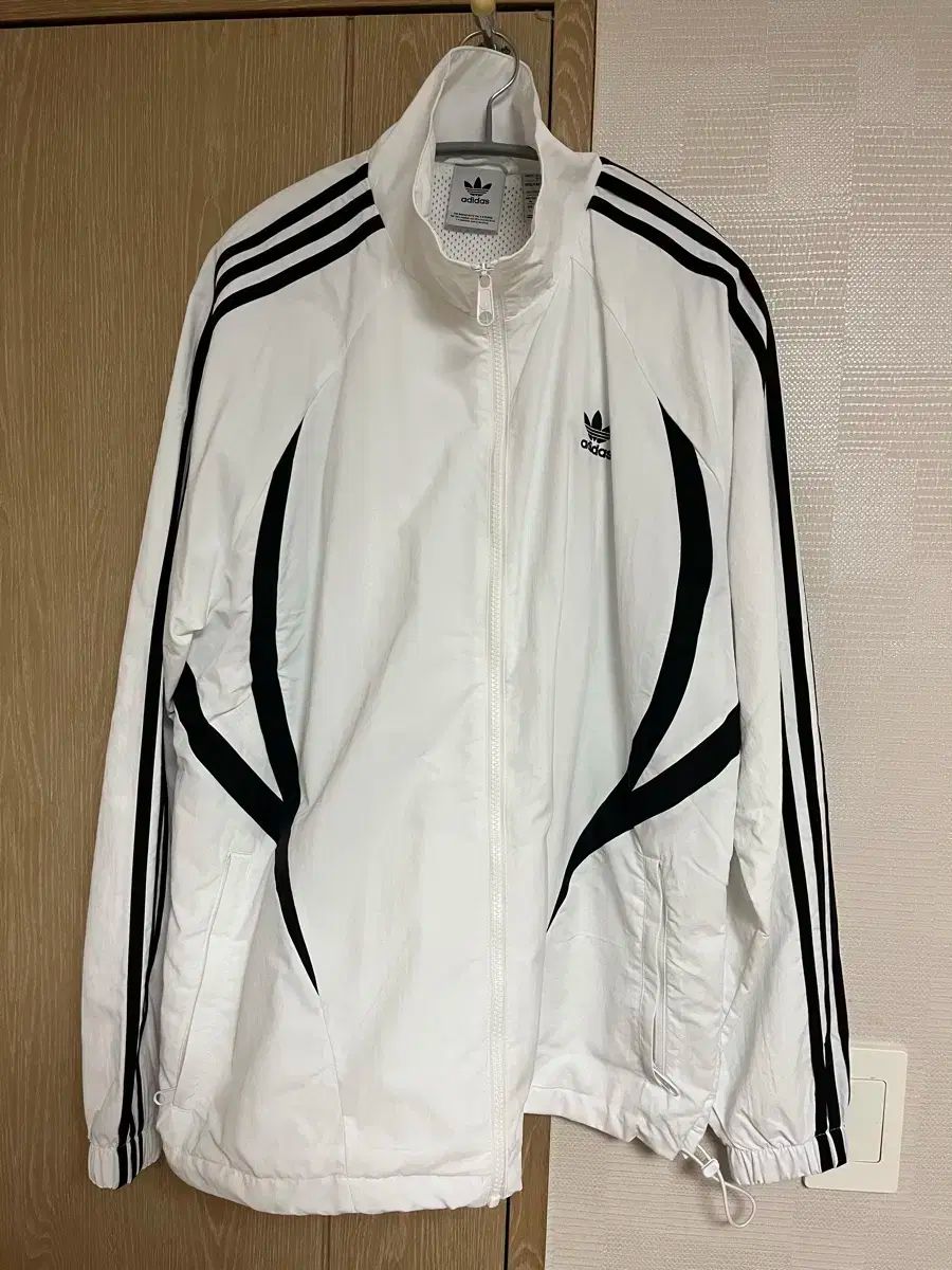 【雷市場（ポンジャン）商品韓国直送】 adidas(アディダス) アーカイブ トラックトップス L 出品