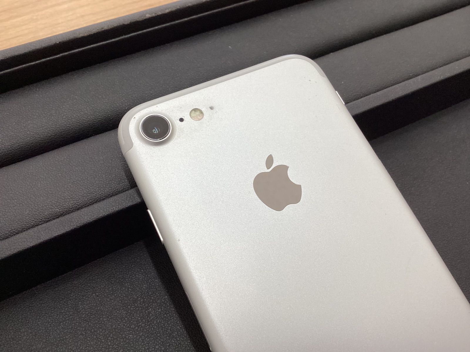 Apple - iPhone7本体と箱  初期化 動作確認OK 保存版】iPhoneの初期化を強制的にする3つの方法！手順や注意点