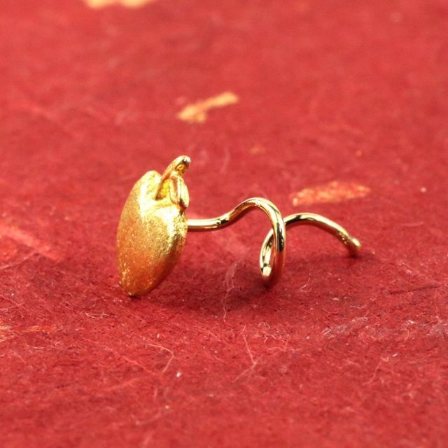 24金 ピアス 純金 片耳ピアス りんご 金具キャッチのいらない