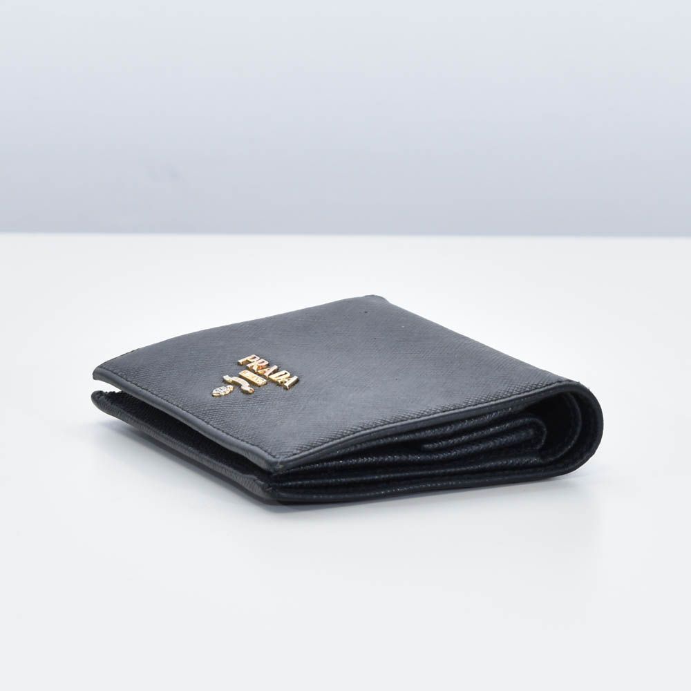 中古USED PRADA 財布 2つ折り サフィアーノ ブラック 72902 0件