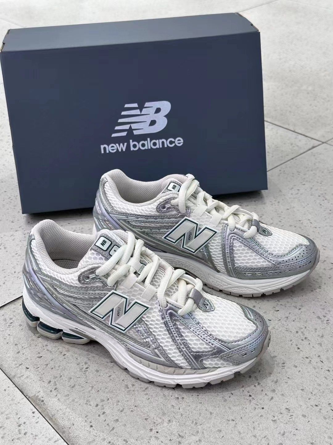 New Balance ニューバランス スニーカー M1906REE NEWBALANCE1906 SILVER IVORY シューズ ニューバランス1906 シルバー アイボリー メッシュ メンズ レディース