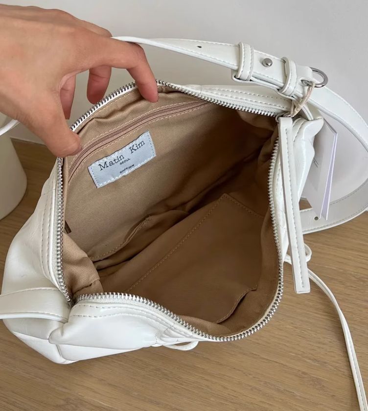 新品未使用 Matin Kim ショルダーバッグ ハンドバッグ お値下げ中‼️ 韓国大人気 Matin Kim マーティンキム ハンドバッグ ショルダー