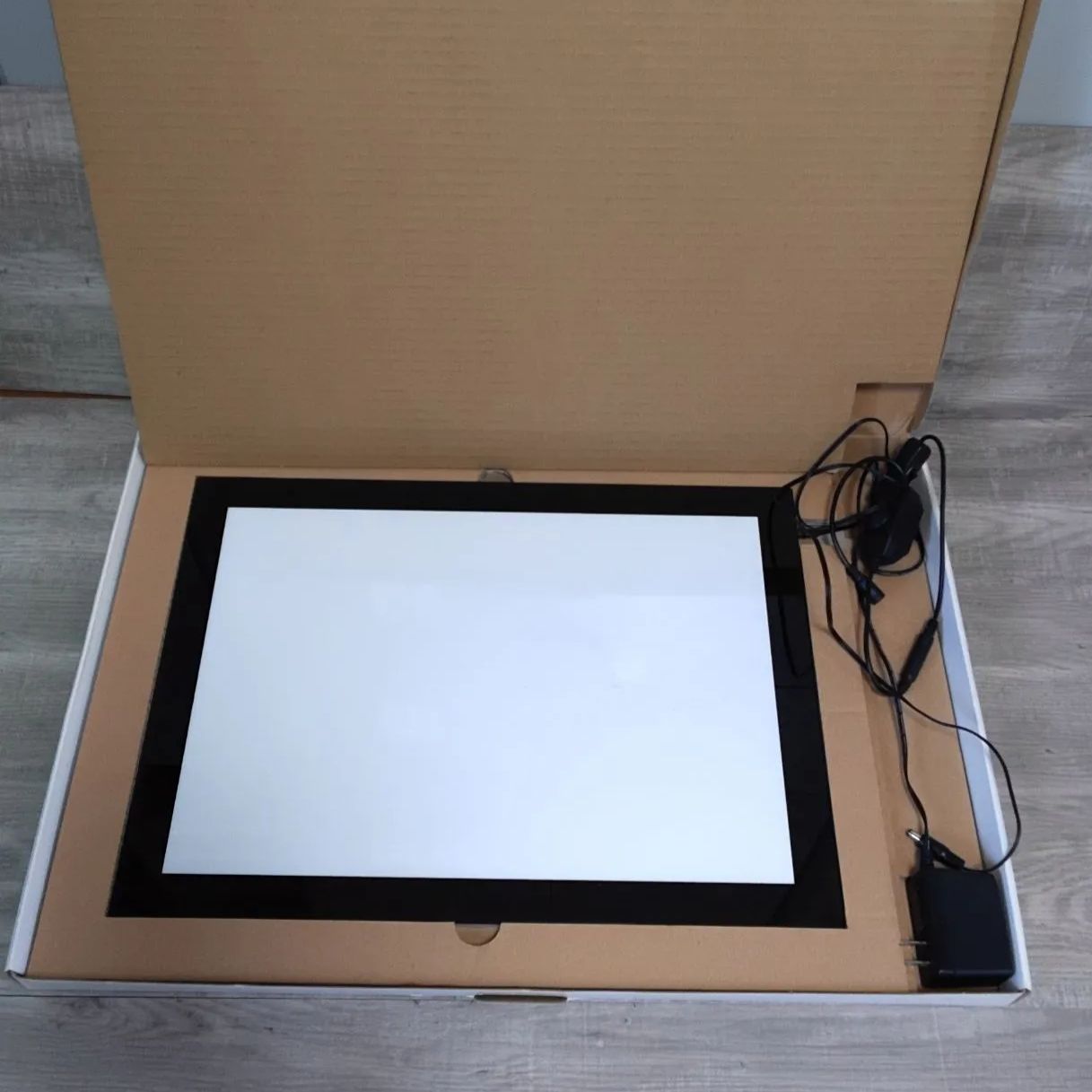 【新品未使用】マクソン トレーサー LED LD-A3 ライトテーブル 新品未使用】マクソン トレーサー LED LD-A3 ライトテーブル