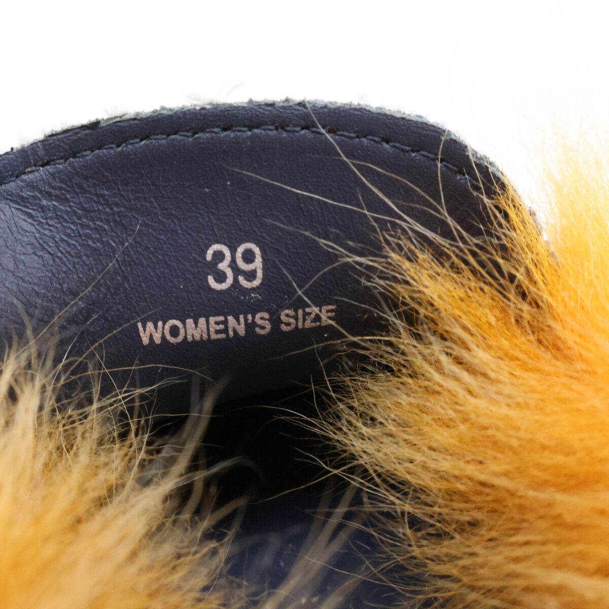 新品♡トッズ ダブルT デニム ファー ゴンミーニ ドライビングシューズ 40 TOD'S トッズ デニム/ファー ダブルT ゴンミーニ ドライビング