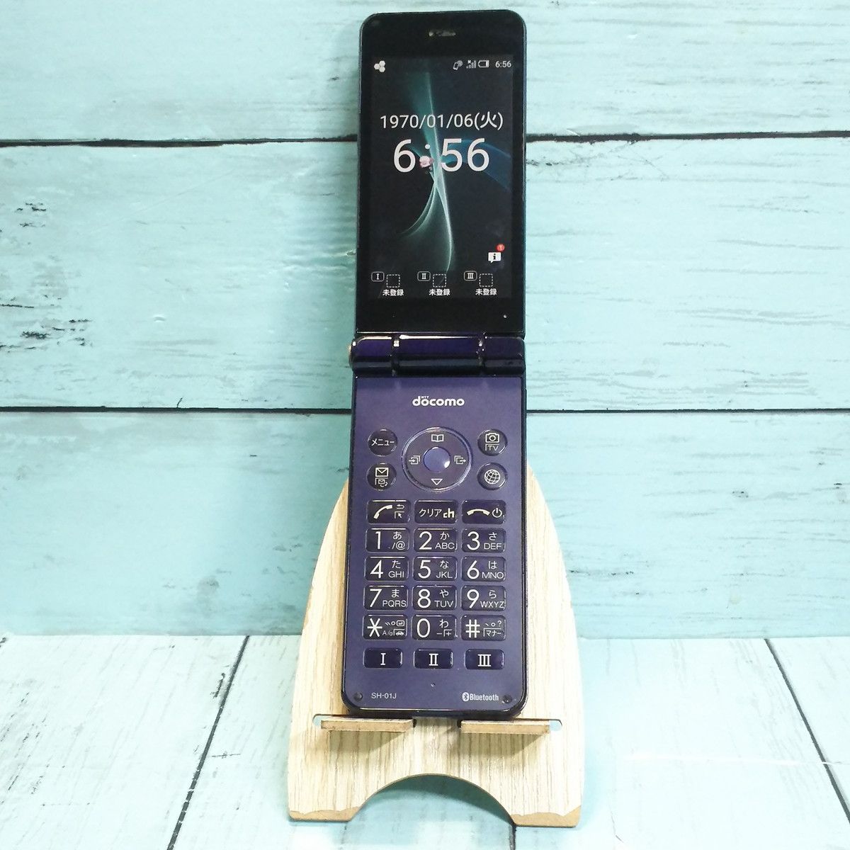 【送料無料】docomo AQUOS SH-01J ブルーブラック ネイビー ケータイ SHARP 本体 白ロム SIMロック解除済み SIMフリー 826041