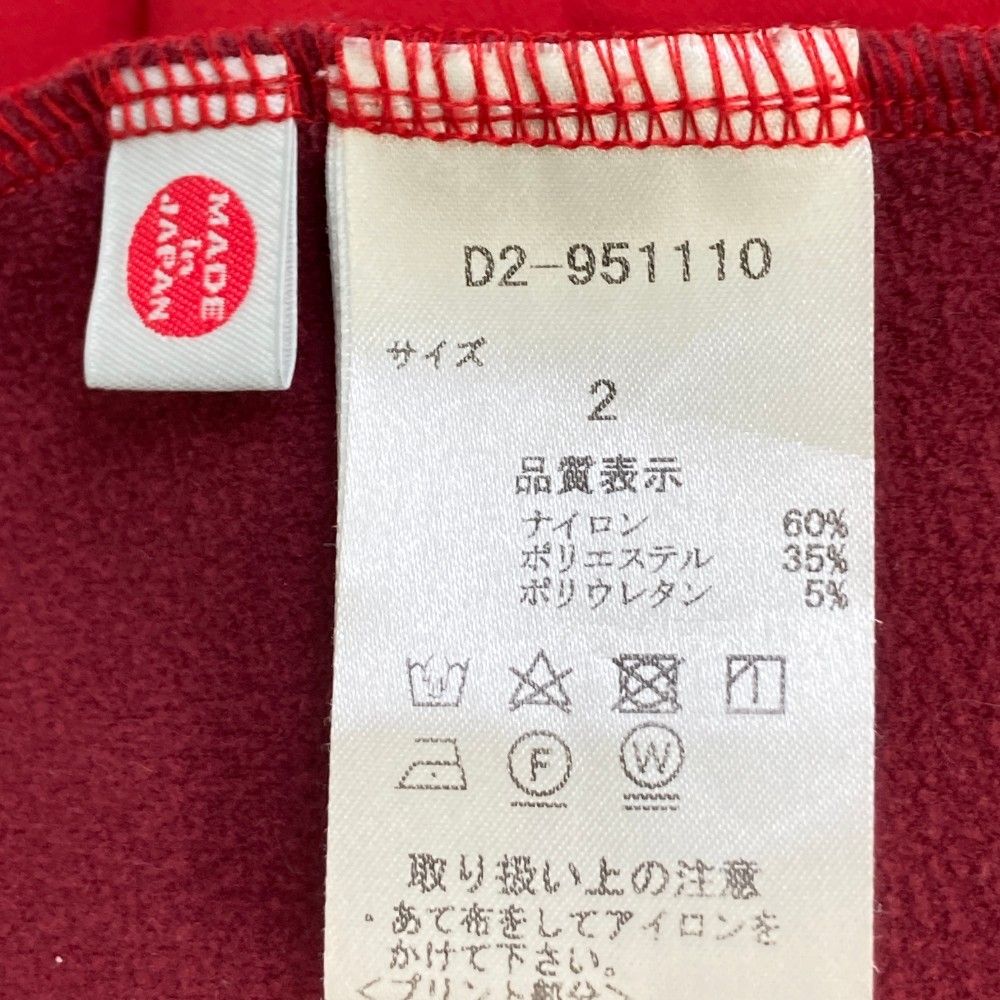 サイズ：2 DANCE WITH DRAGON ダンスウィズドラゴン  裏起毛 ハイネック 長袖Tシャツ スタッズロゴ レッド系 [240101434858] ゴルフウェア レディース ストスト サイズ：2 DANCE WITH DRAGON ダンスウィズドラゴン 裏起毛