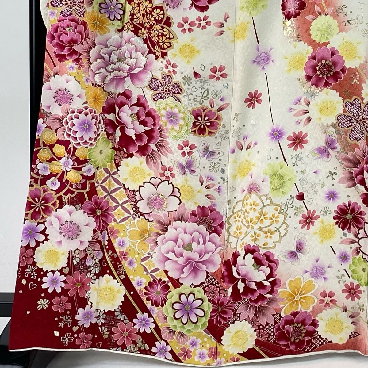 振袖 身丈166.5cm 裄丈66cm M 袷 牡丹 桜 銀通し 箔 灰白 正絹