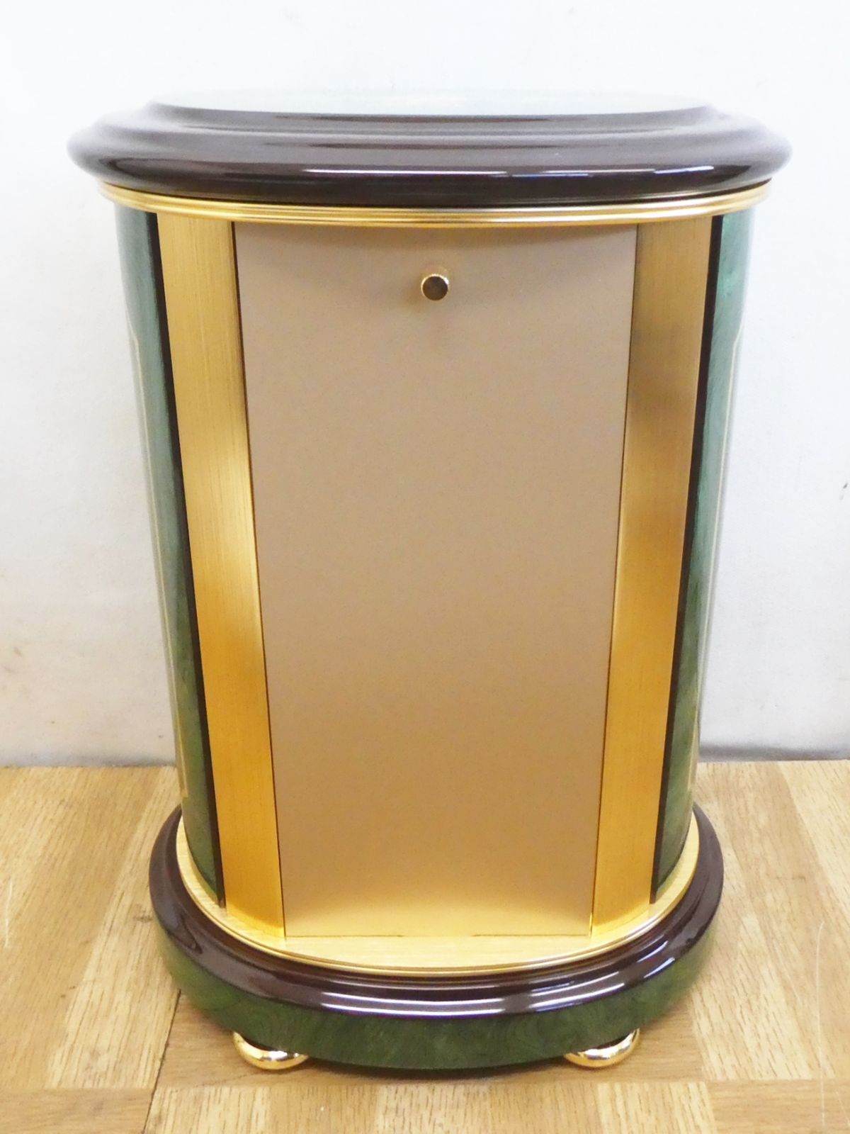 Queen Elizabeth Whiskyヴィンテージパブミラー Queen Elizabeth Whiskyヴィンテージパブミラー