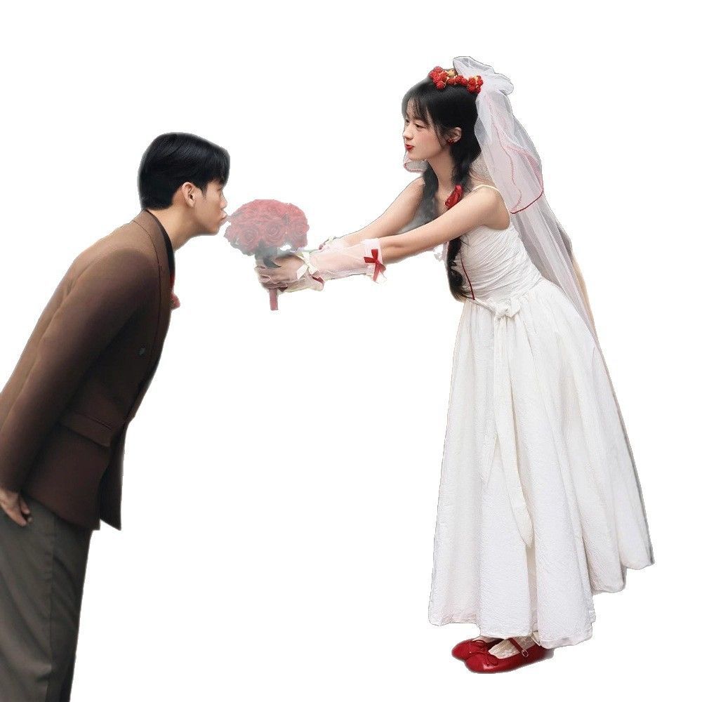 リボンがキュートフレンチチューブトップ✨メインウェディングドレス　前撮り　結婚式 胸リボン チューブトップウエディングドレス 前撮り 後撮り