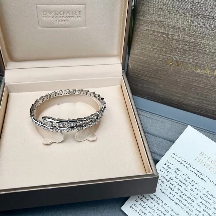 ⭐️高品質ブルガリ⭐️BVLGARI ブルガリ セルペンティ ヴァイパー ブレスレット シルバースネークブレスレット