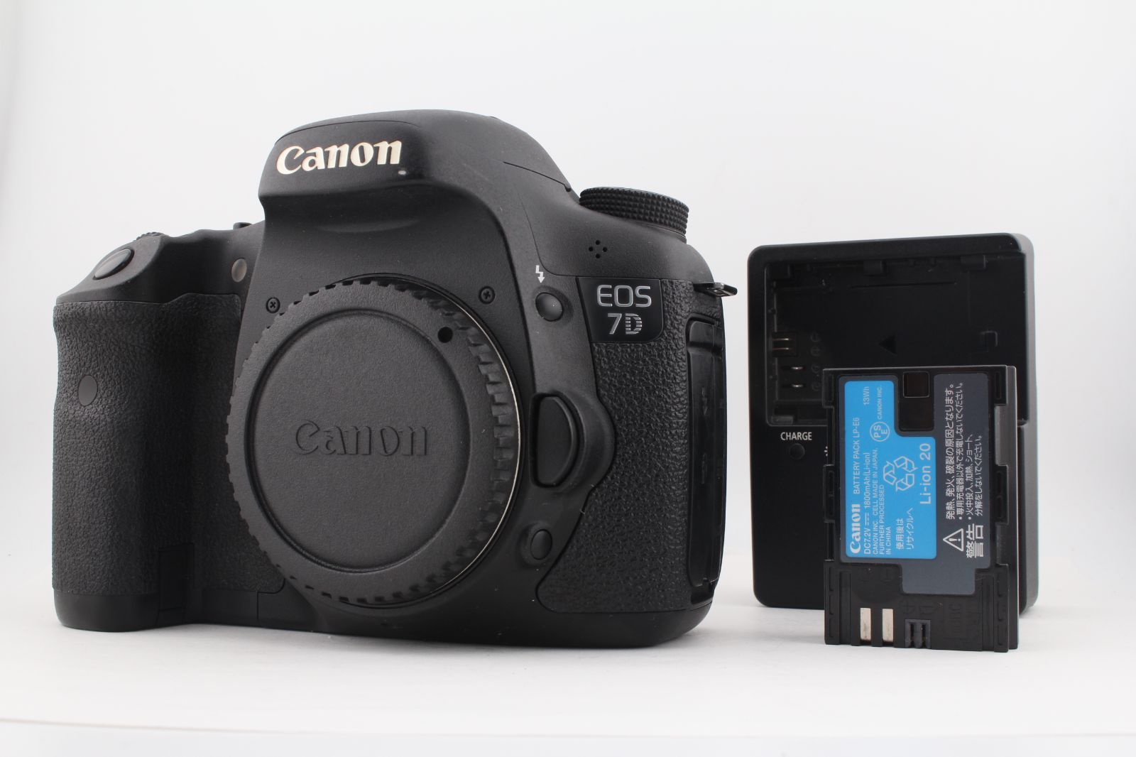 【Q2119】Canon EOS 7 一眼レフカメラ キャノン イオス ボディ Q2119】Canon EOS 7 一眼レフカメラ キャノン イオス ボディ