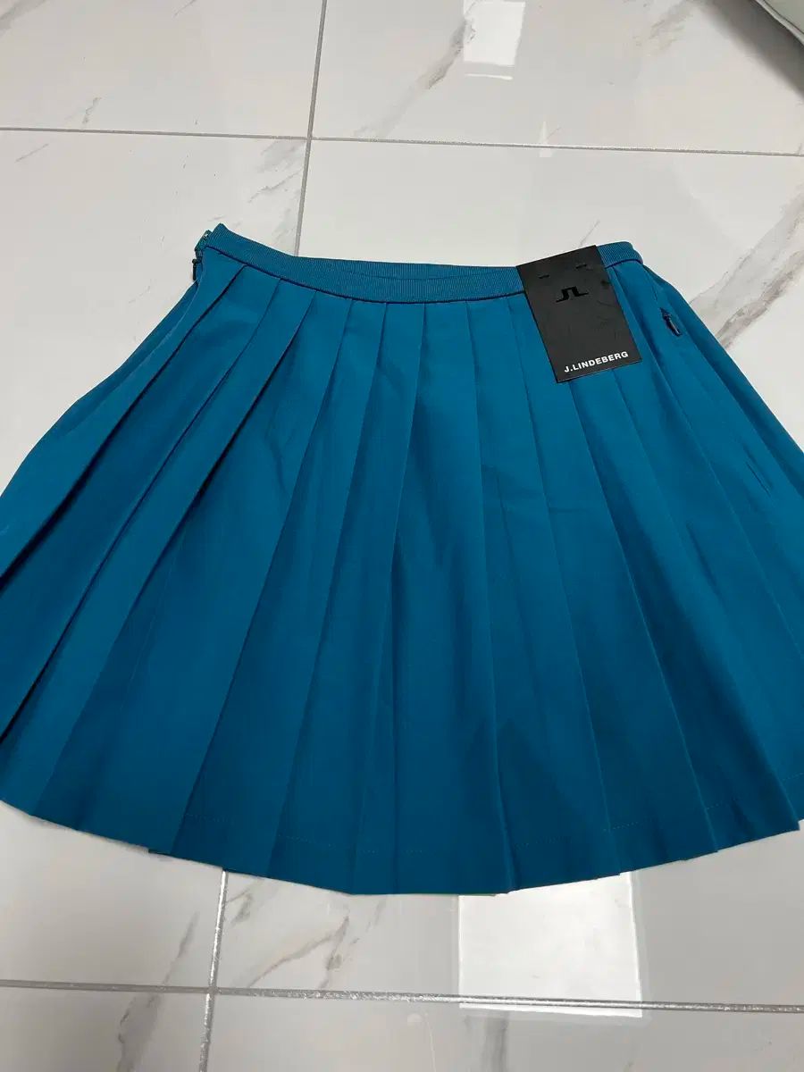 J.LINDEBERGプリントプリーツスカート♪ 新品 (選択肢があります) J LINDEBERG プリーツ ゴルフ スカート