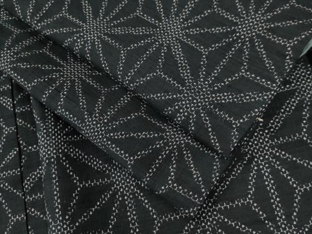 平和屋着物○上質な紬 100亀甲 麻の葉文様 黒地 正絹 逸品 CAAU2132yc