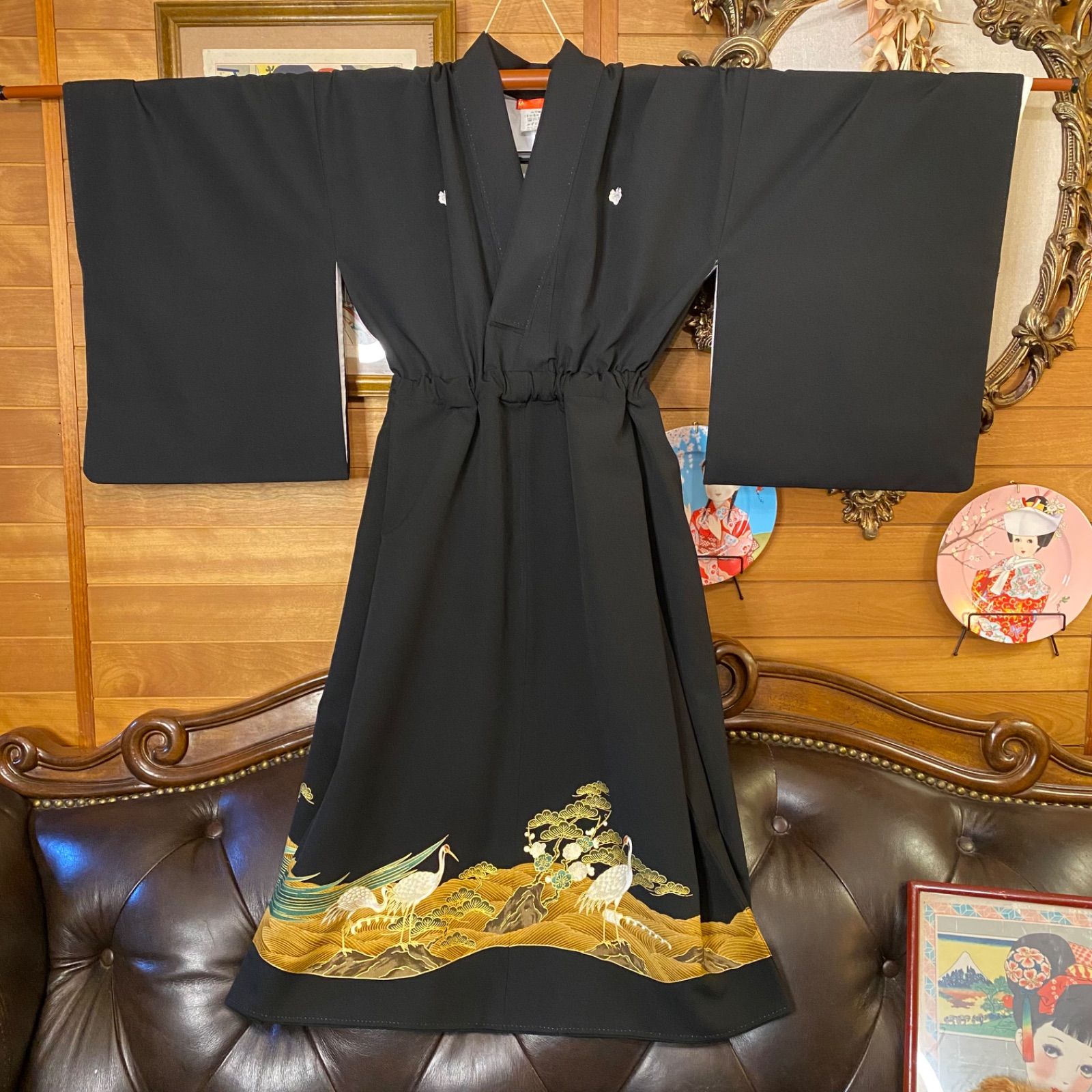 平和屋着物●豪華黒留袖　唐獅子　金彩　正絹　逸品　CAAW8353yc 平和屋着物○豪華黒留袖 唐獅子 金彩 正絹 逸品 CAAW8353yc 【楽天市場