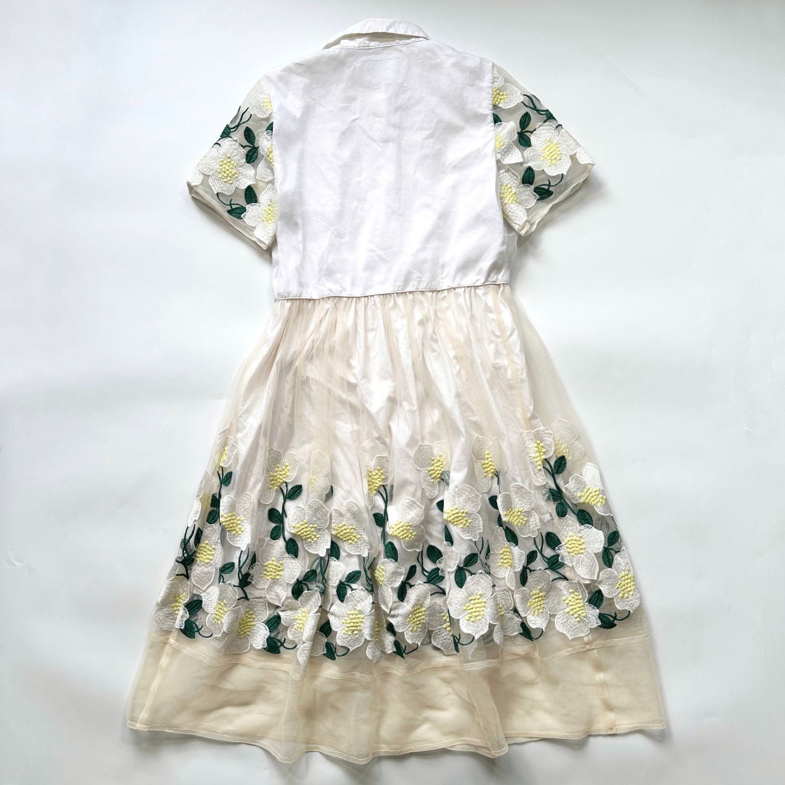 新品未使用　chesty 花　チュール　刺繍　ワンピース　ドレス　シアー Chesty チェスティ ワンピース ドレス フラワー 刺繍 花柄 フレア