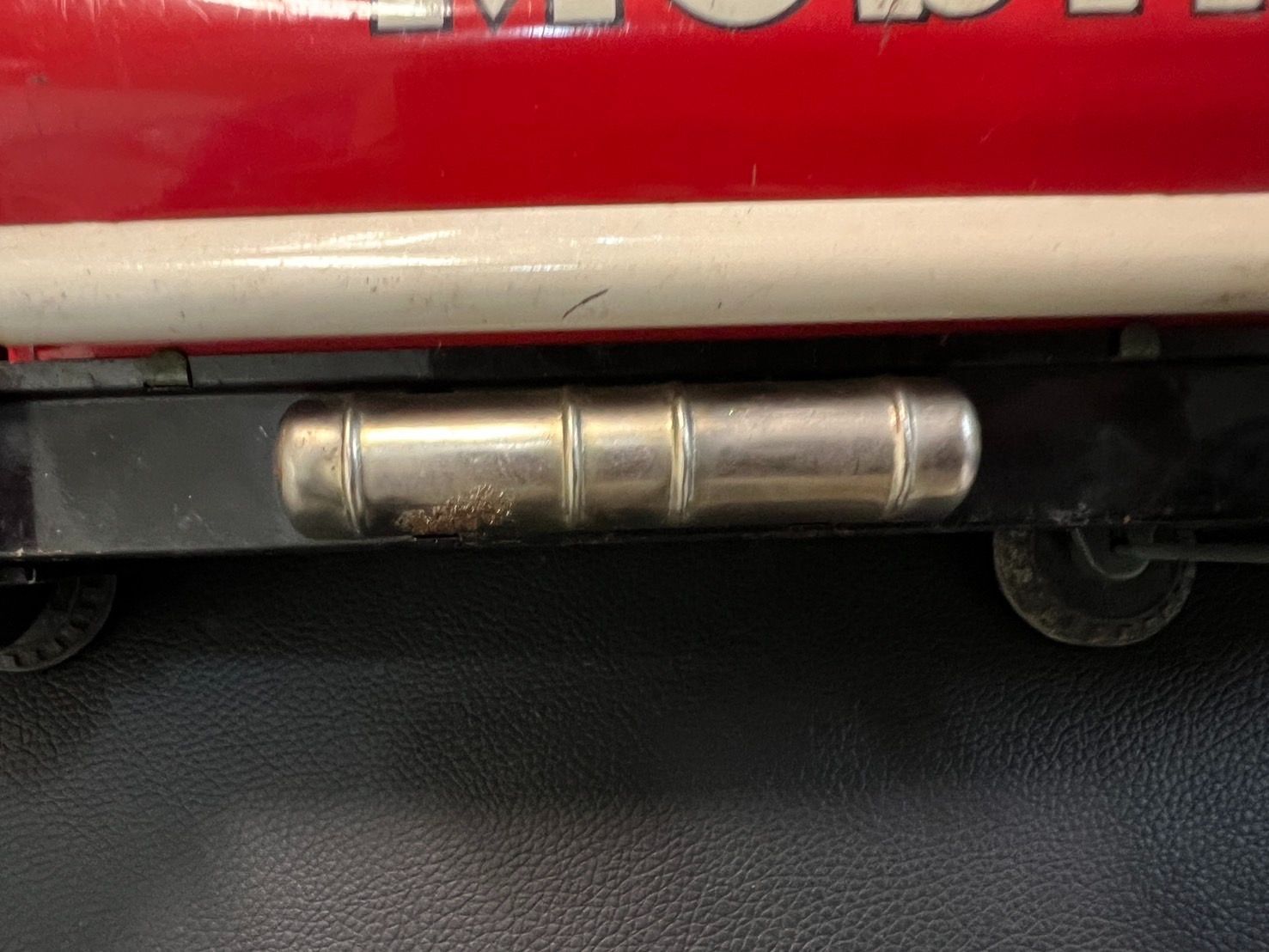 Mobilgas タンクローリー 超希少 デイズゴーン Mobilgas タンクローリー トラックミニカー