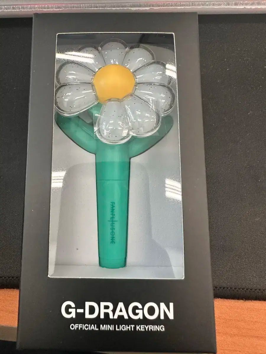 G-DRAGON キーホルダー G-DRAGON / SHINE A LIGH / ボイスキーホルダー