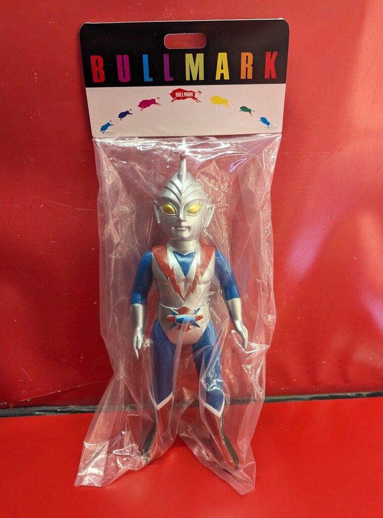 ゾーンファイターソフビ復刻版　　　　ブルマァクの恐獣シリーズ 30cm 12月20日(金)より受注受付開始】【ブルマァク】ゾーンファイターが登場