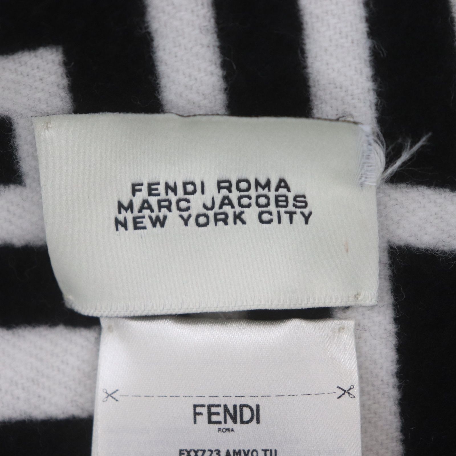 ✨極美品✨フェンディ ×マークジェイコブス コラボ ウールポンチョ FENDI by Marc Jacobs Summer Capsule 2023いよいよ発売