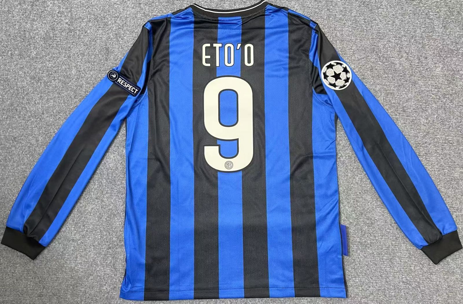 サッカーユニフォーム　ETO’O 新品タグ付 長袖