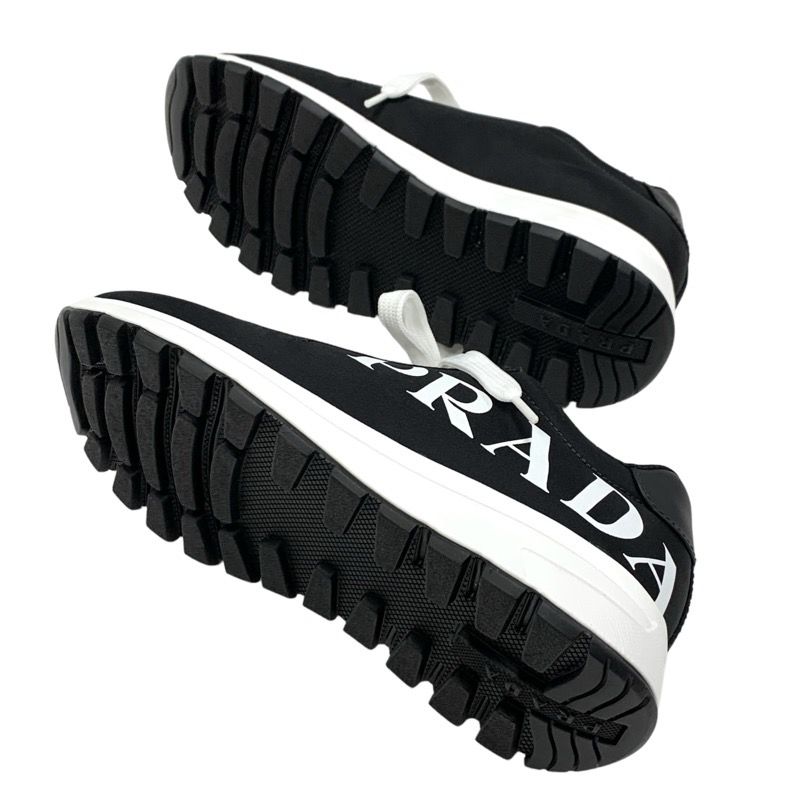 未使用 プラダ PRADA スニーカー 靴 シューズ ロゴ ナイロン